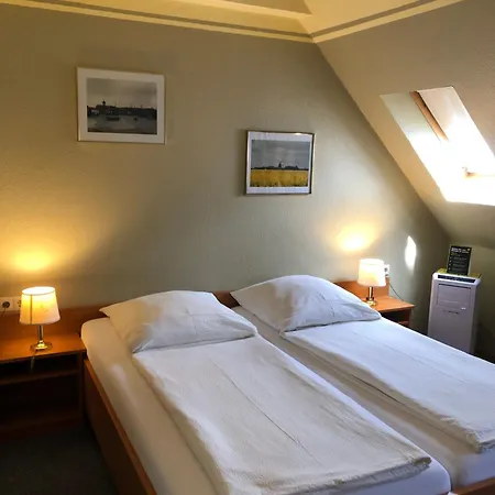 Garni Hotel-pension Holum